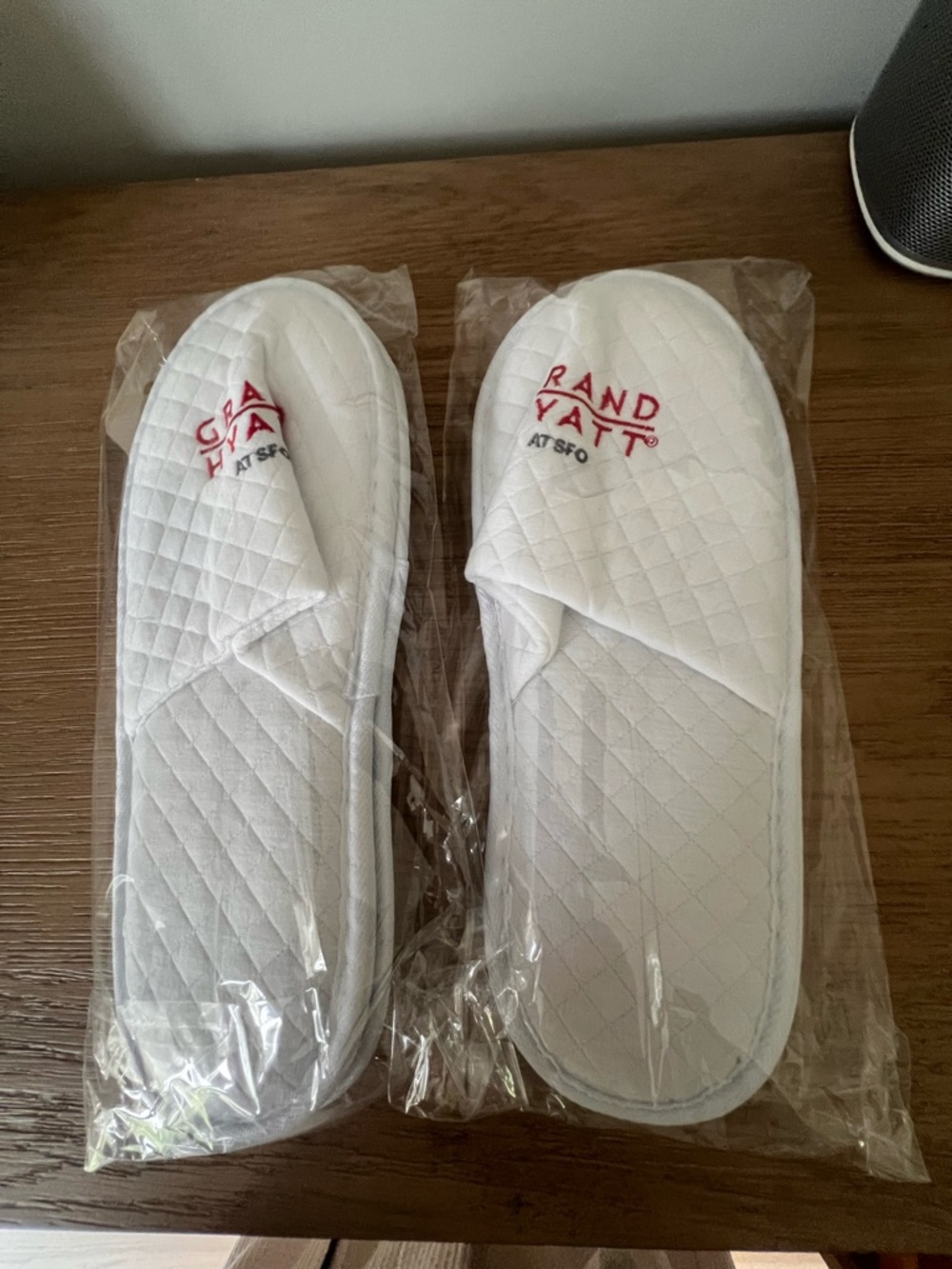 NWT - Luxury Hotel quilted slippers Gran Hyatt. OS  Sets (2)